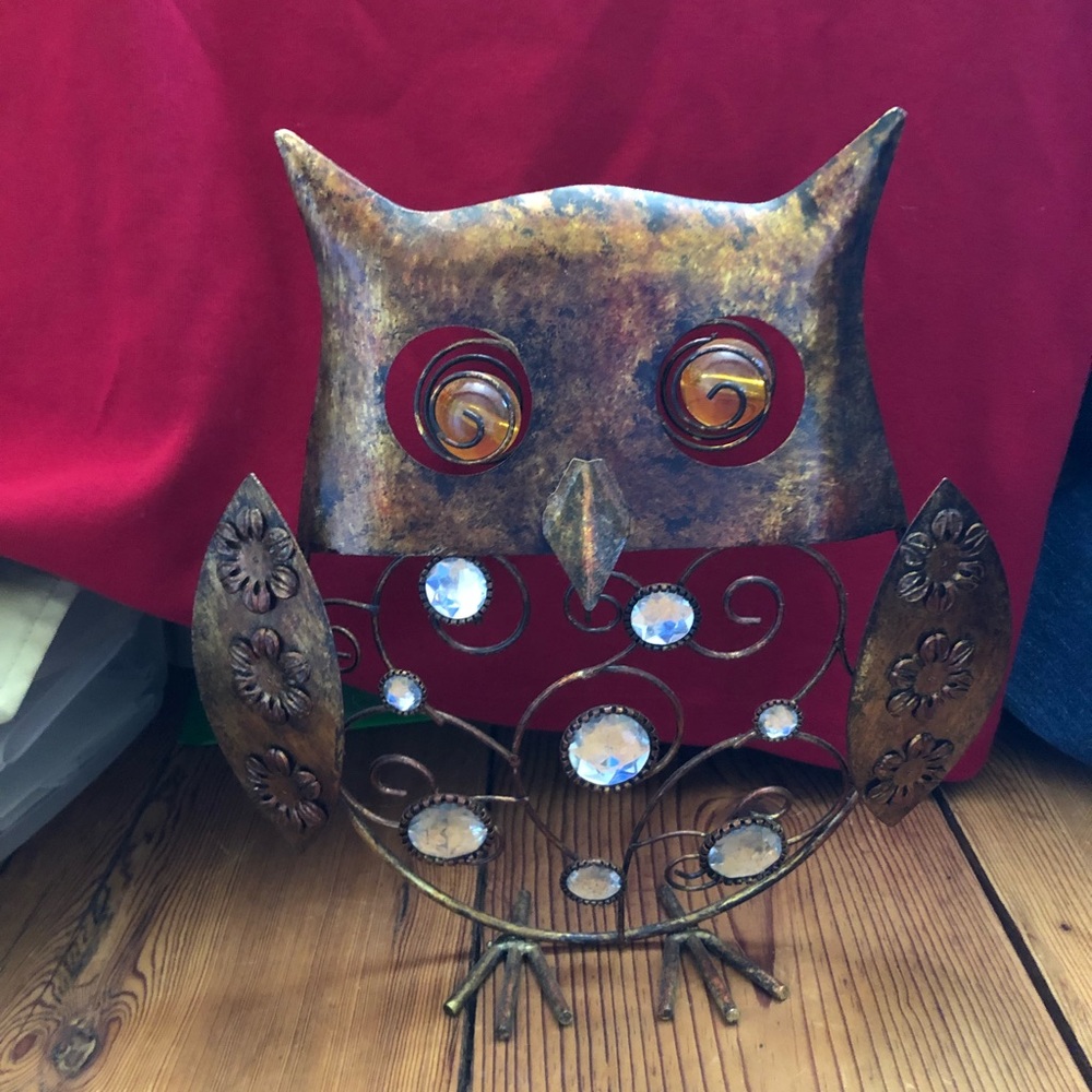 Decorative metal owl